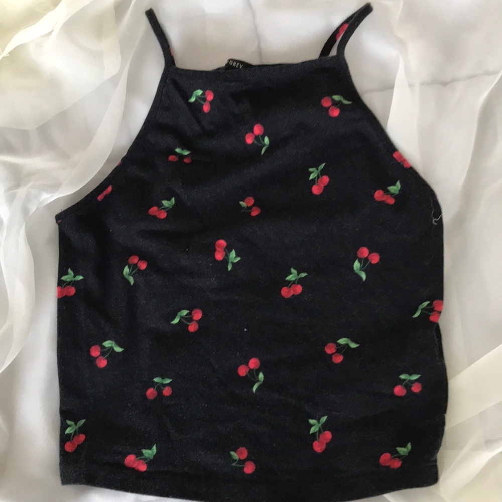 Black cherry crop top! Great condition- Forever 21